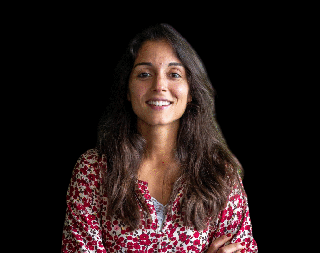 Carolina Morais, redatora, revisora e editora de conteúdos